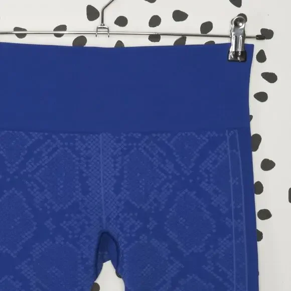 Lululemon Ebb To Street Sapphire Blue Snake Print Seamless Activewear Leggings - Picture 3 of 9